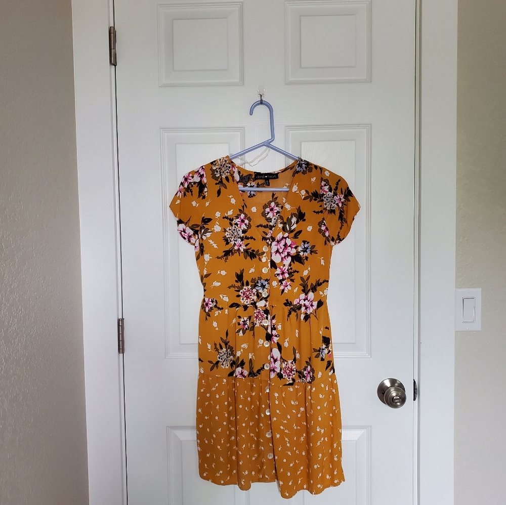 Bright flower yellow dress